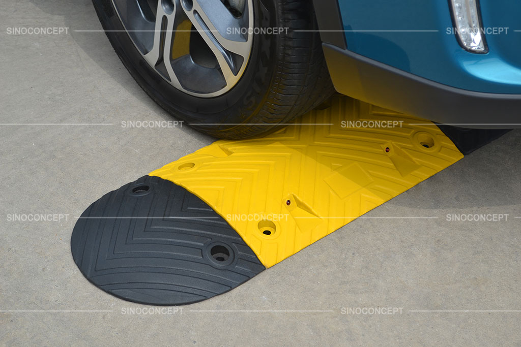 1-black-yellow-speed-ramp