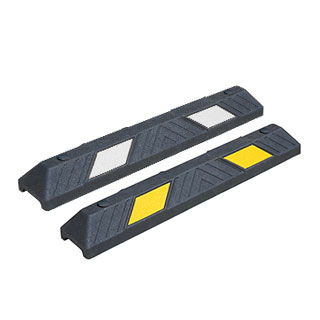Black and yellow Plastic-Rubber composite parking blocks of 900 mm.